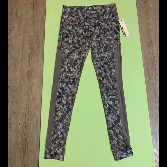 Mono B Pants - NWT🍀Mono B High Rise Mesh Yoga Pants Stirrup Leggings Active Wear